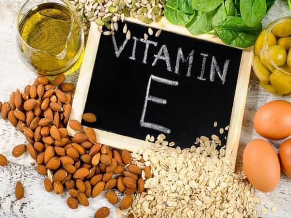 Vitamin E có tác dụng gì với phụ nữ? Cách uống an toàn